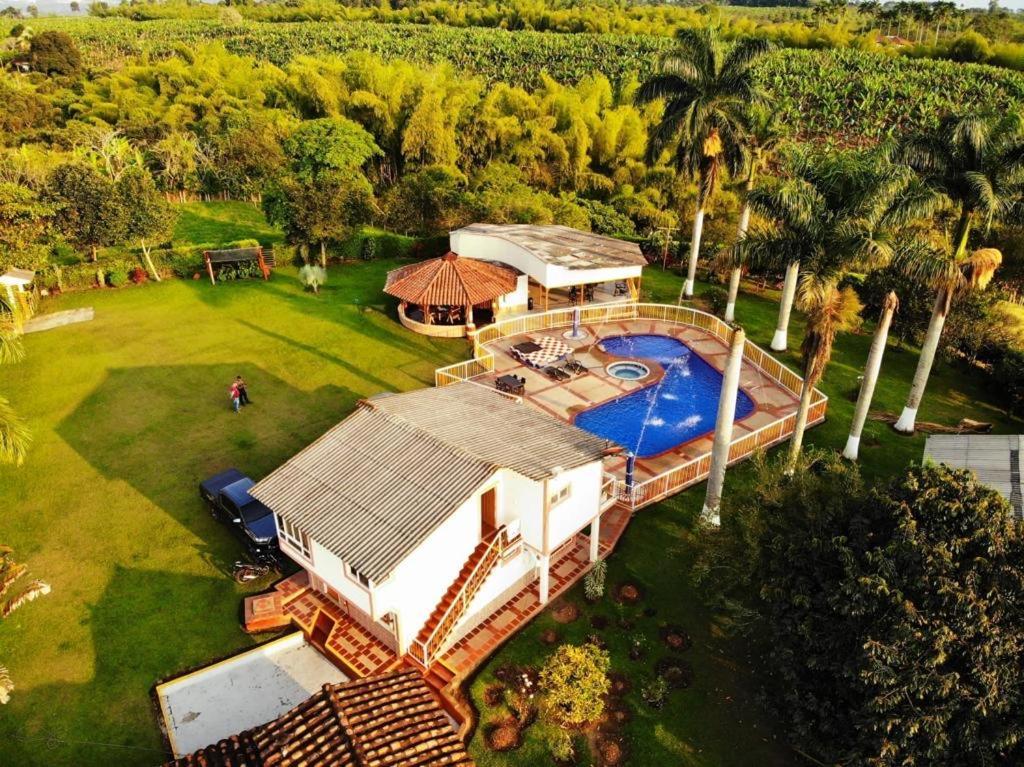 Alojamiento Campestre Hawaii Montenegro Extérieur photo